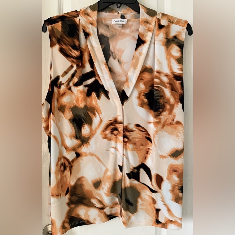 Calvin Klein Women's Floral Print Blouse - Brown and Cream